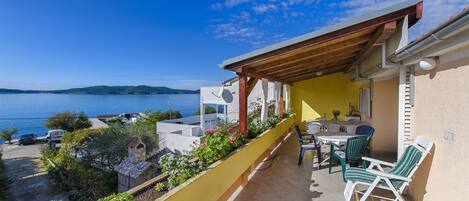 Apartment (A1) | Terrace/patio