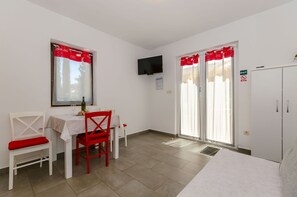 Apartment (A3) | Living room
