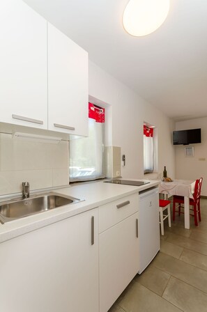 Apartment (A3) | Private kitchen - Apartments Pharos (Stari Grad)