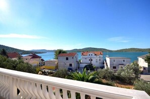 Apartment (A3) | Water view