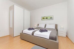 Apartment (A1) | Free WiFi, bed sheets - Apartments Rosanda (Pirovac)