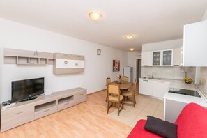 Apartment (A2) | Living room | TV