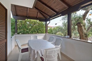 Apartment (A3) | Terrace/patio - Apartments Ivo (Pag)