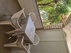 Apartment (A2) | Balkon