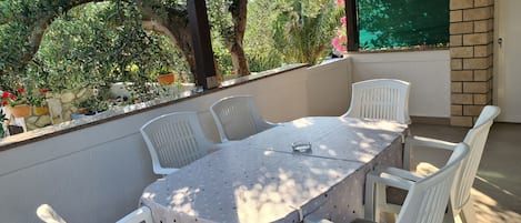 Apartment (A3) | Balcony