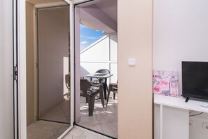 Apartment (A2) | Balcony