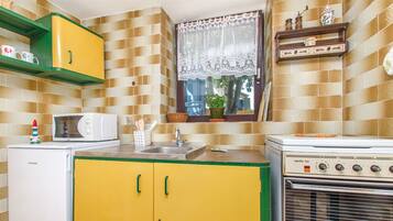 Studio (A1) | Interior