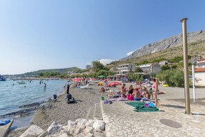 Beach nearby - Apartments Amulic (Dugi Rat)
