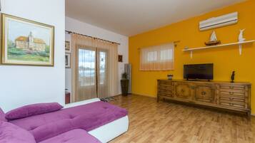 Apartment (A1) | Living room