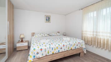 Apartment (A3) | Iron/ironing board, free WiFi