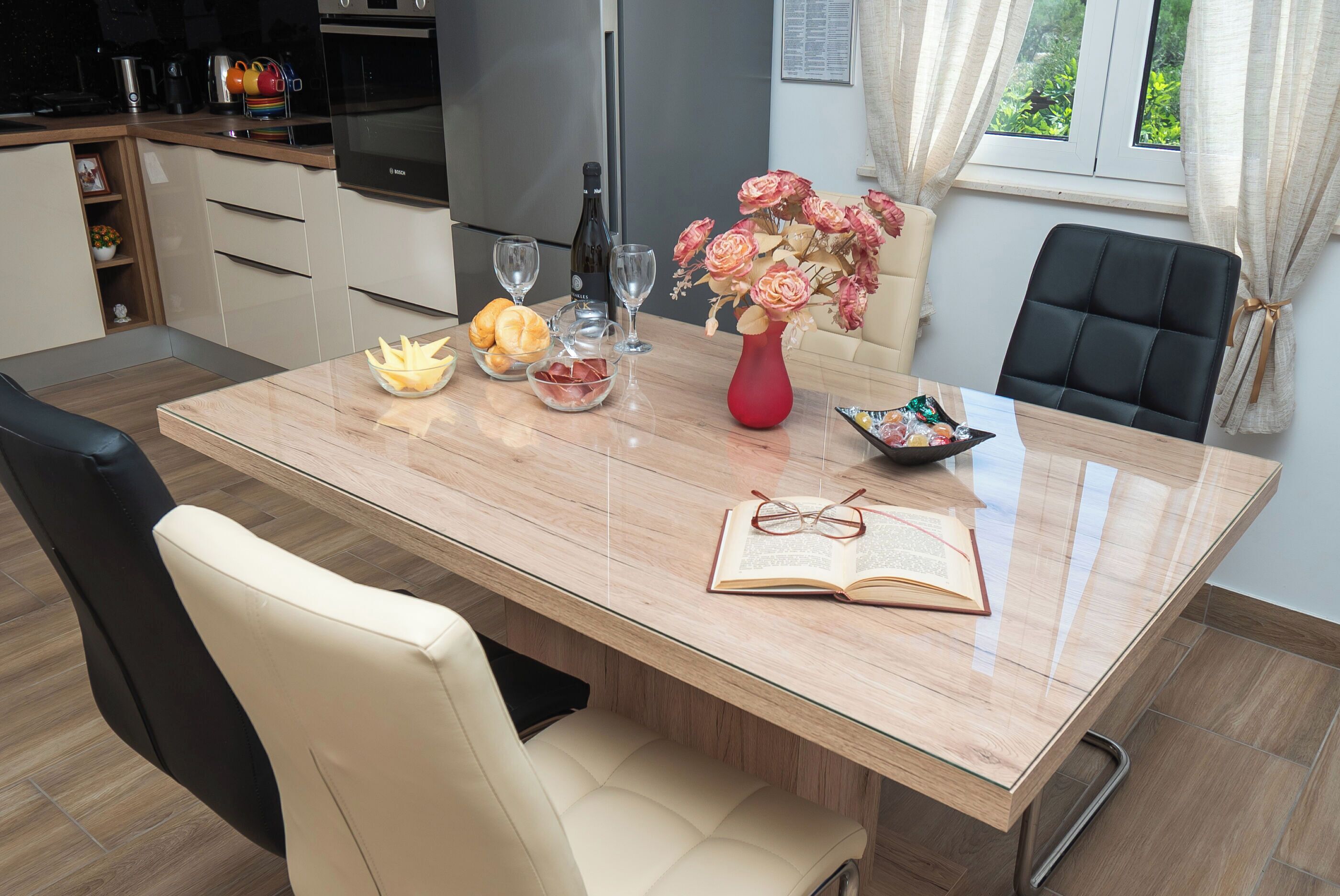 Apartment (A1) | Dining