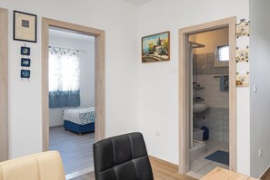 Apartment (A1)