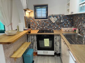 Apartment (A2) | Private kitchen