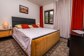Apartment (A2) | Free WiFi, bed sheets - Apartments Juric (Rogoznica)