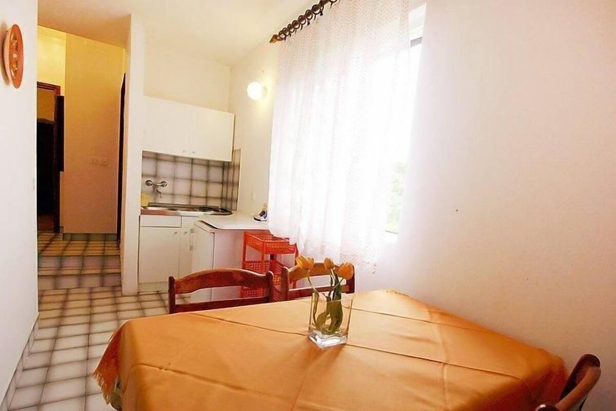 Apartment (A5)