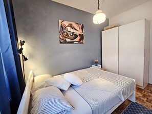 Apartment (A1) | Iron/ironing board, free WiFi, bed sheets