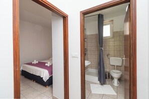 Apartment (A2) | Interior entrance