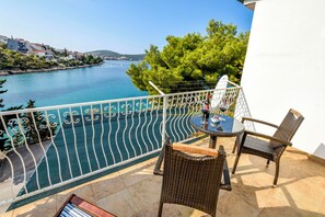 Apartment (A2) | Water view