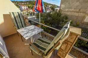 Apartment (A3) | Balcony