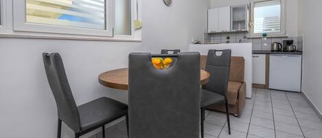 Apartment (A3) | Private kitchen