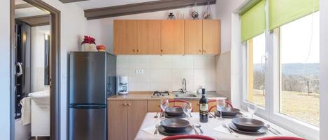 House | Private kitchen | Fridge, stovetop, espresso maker, cookware/dishes/utensils