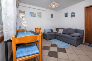 Apartment (A1) | Living room