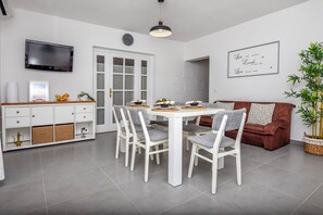 Apartment (A1) | Living room