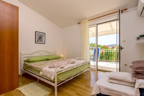 2 bedrooms, free WiFi, bed sheets