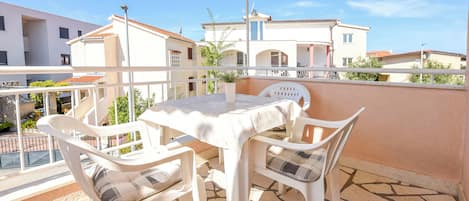 Studio (A2) | Balcony