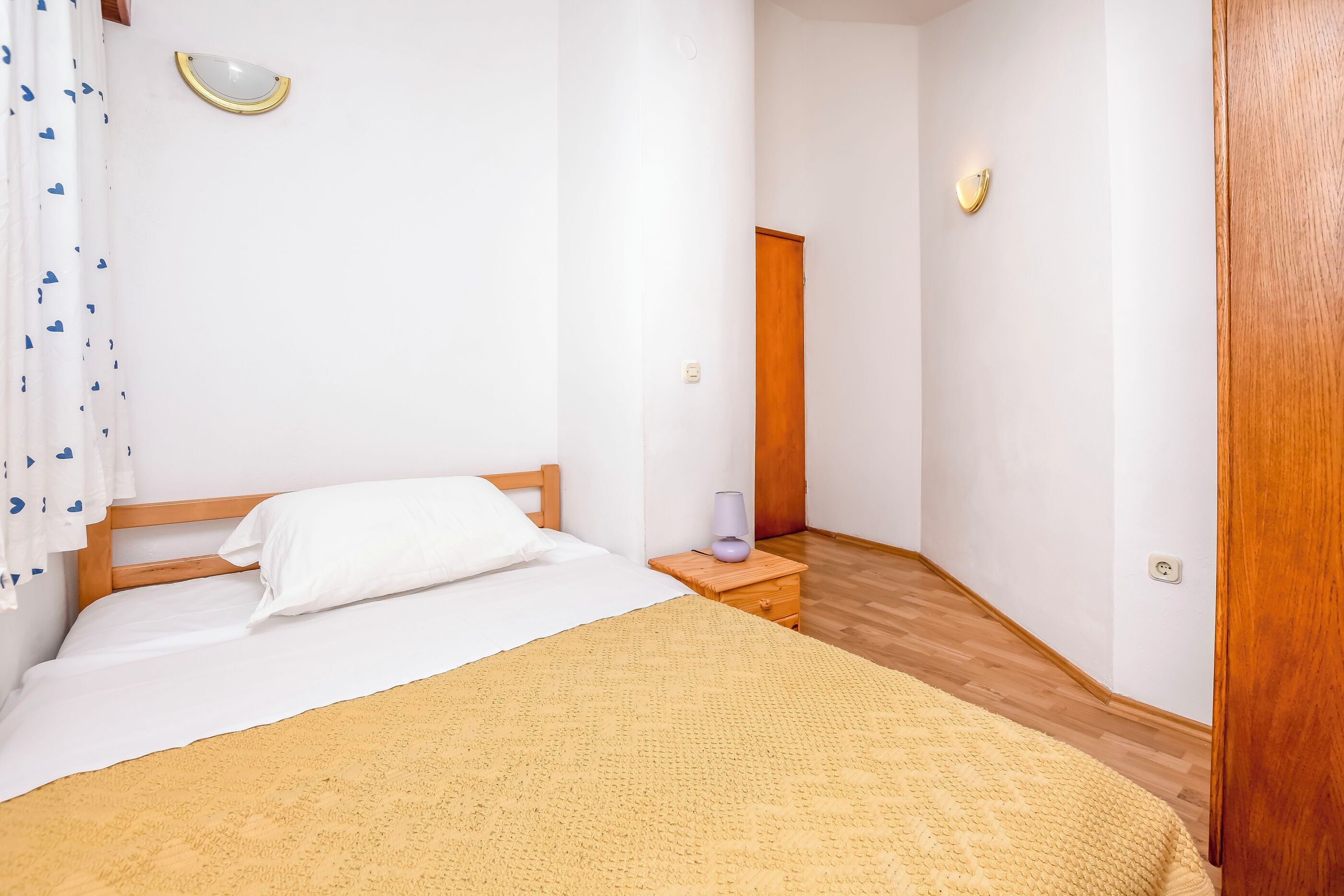 Apartamento (A3) | 4 quartos, Wi-Fi de cortesia, roupa de cama
