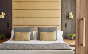 1 Schlafzimmer, Minibar, Zimmersafe, Schreibtisch