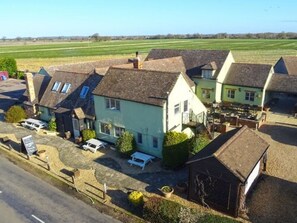 Exterior - The Green Man (Biggleswade)