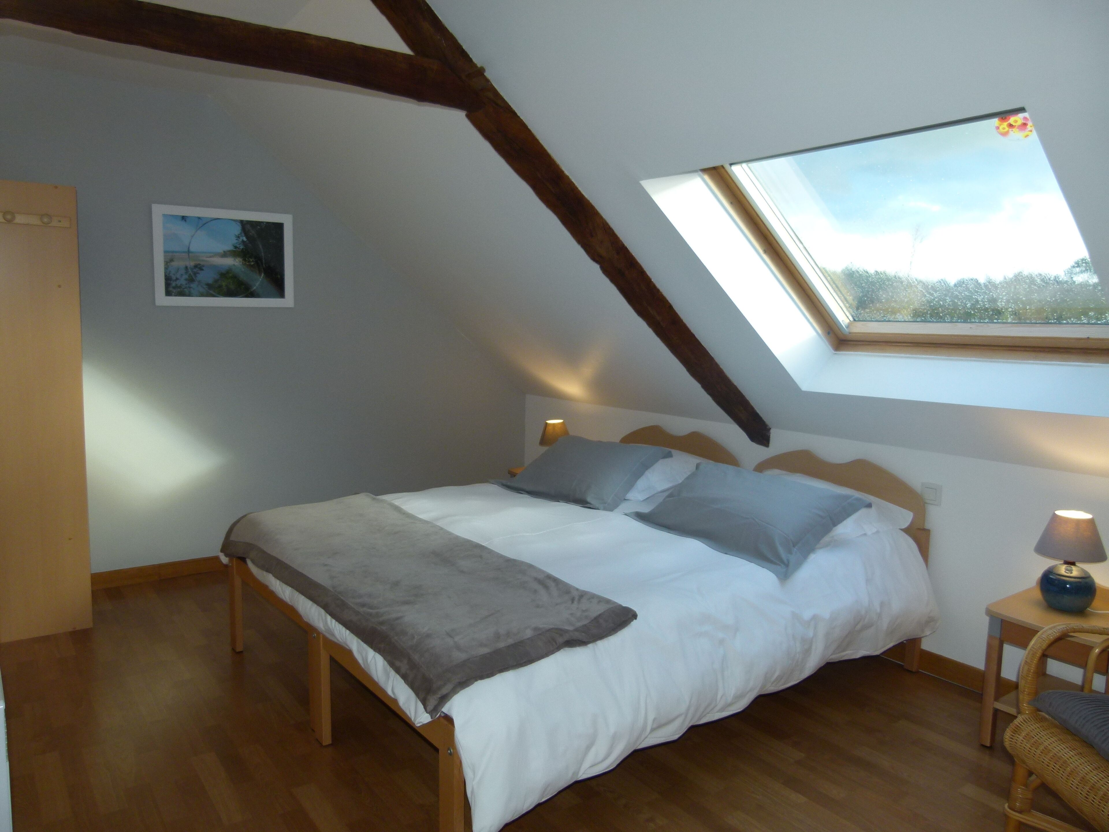 6 slaapkamers, een strijkplank/strijkijzer, wifi, beddengoed