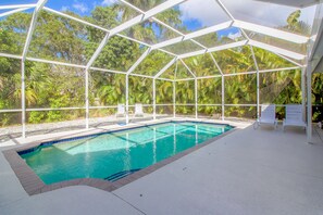 屋外プール、温水プール