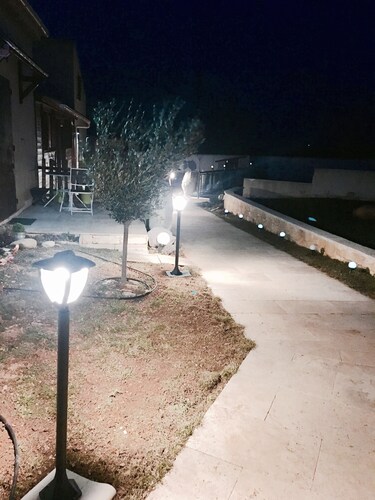 Holiday house of 90m2, 6 people 10 minutes from Sisteron, shared swimming pool