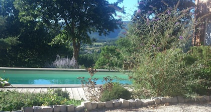 In Drôme Provencale studio swimming pool