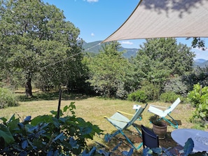 Property grounds - In Drôme Provencale studio swimming pool (Dieulefit)