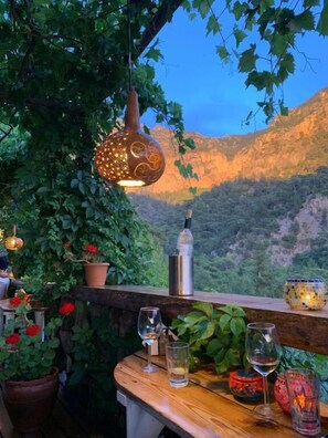 Breakfast and dinner served - Turan Hill Lounge (Fethiye)
