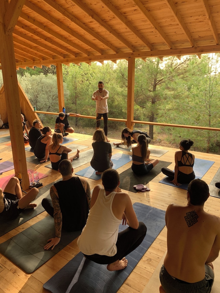 Turan Hill Lounge by null