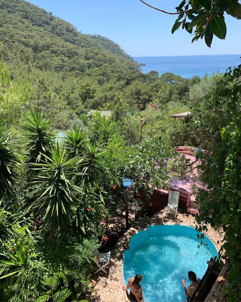 Turan Hill Lounge - Uzunyurt