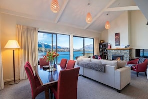 Smart TV, fireplace, Netflix, DVD player