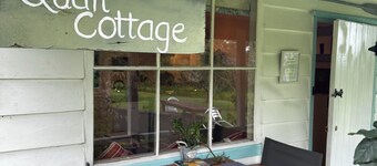 Quail Cottage - Quaint, Cosy, Peaceful and Private