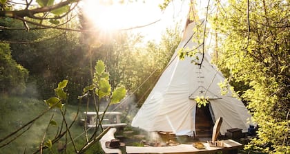 Larkhill Tipis and Yurts