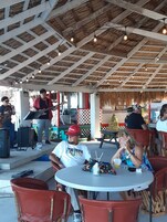 Tägliches nach Wunsch zubereitetes Frühstück (8 USD pro Person)