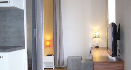 Komfortable Wohnung renoviert seitlichem Meerblick in Roscoff