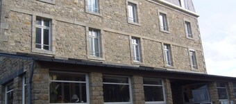 Renovated comfortable apartment side sea view in Roscoff