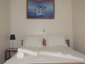 1 bedroom, in-room safe, free WiFi, bed sheets