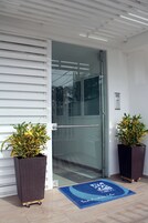 Entrada de la propiedad