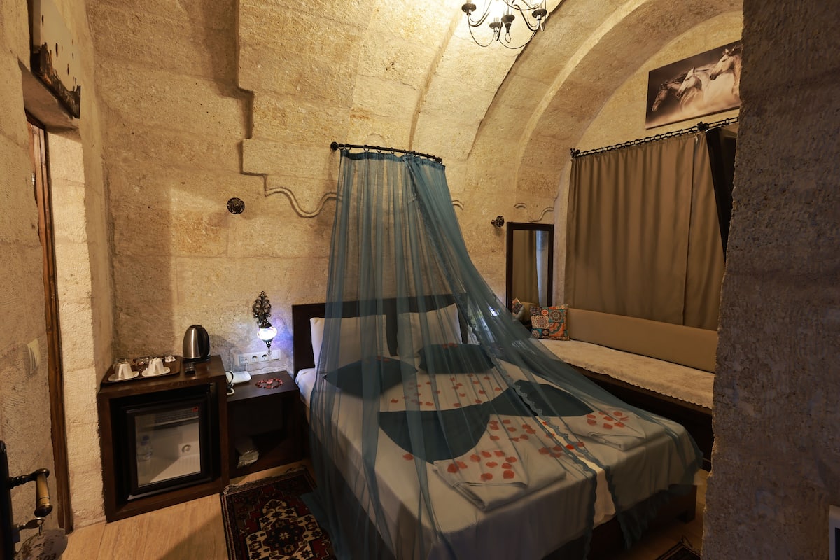 Deluxe Double Room (Kemer Stone)