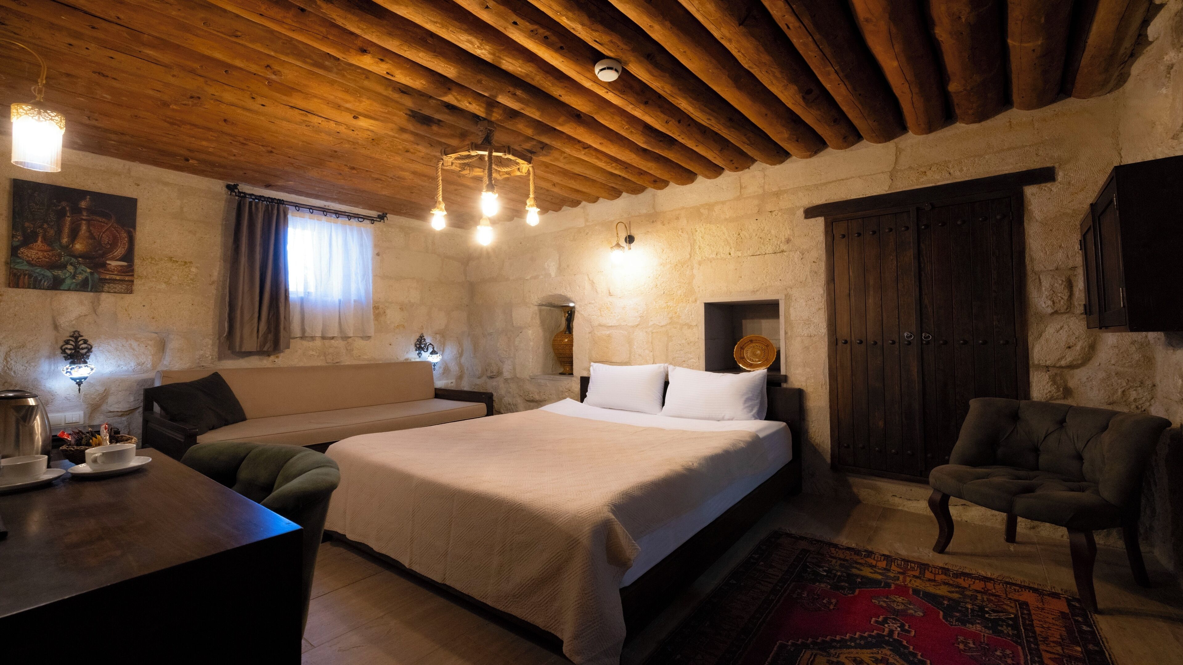 Deluxe Double Room (Hezen Stone)